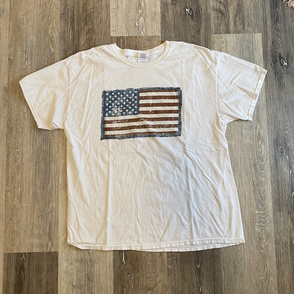 American flag T-shirt white